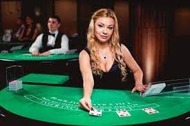 Layar confirmasi bet slip danabet dengan total odds, nominal taruhan, dan tombol konfirmasi pembayaran